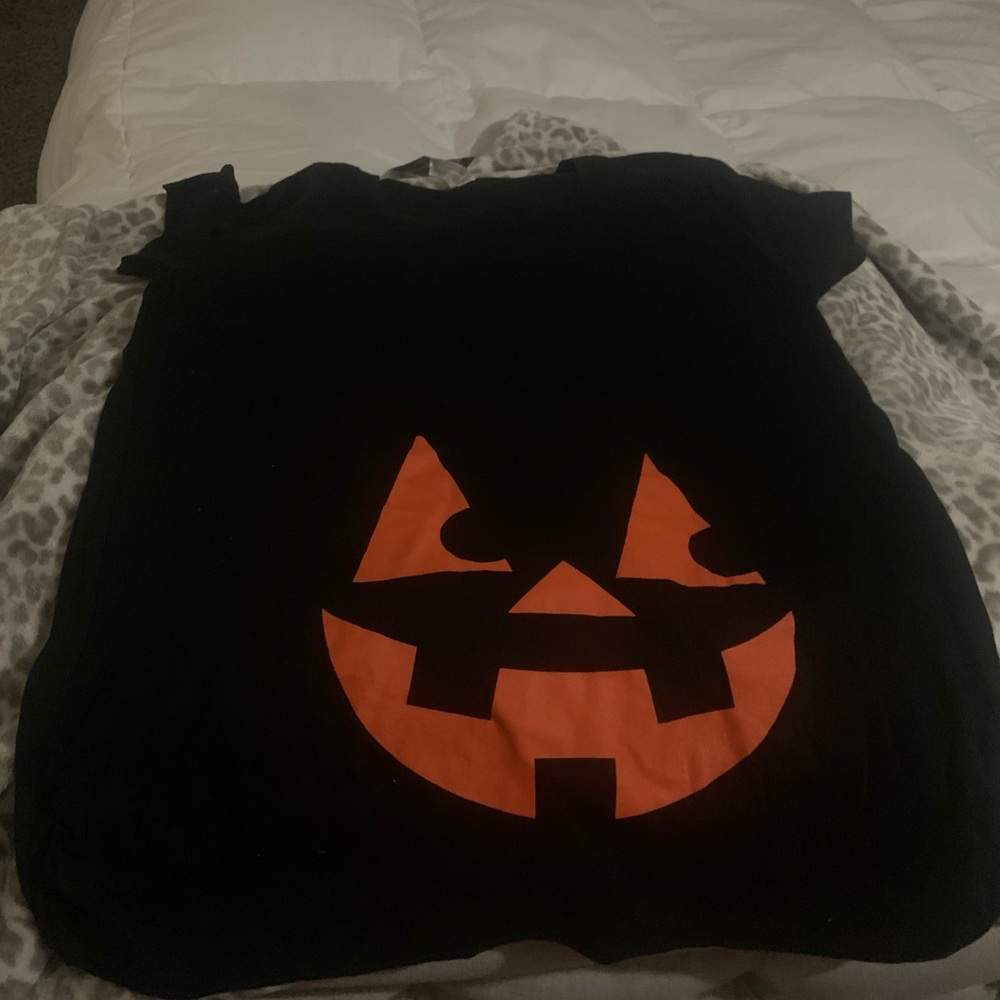 Brand NEW Halloween Pumpkin Maternity Shirt